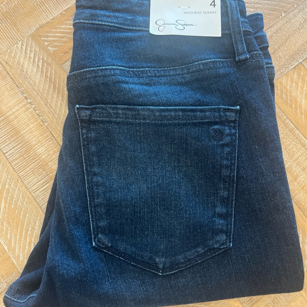 NEW Women’s Jessica Simpson High Rise Skinny Jeans - Dark Wash- Sz 4